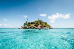 The Grenadines: The Caribbean Archipelago That's Capturing Hearts This Year
